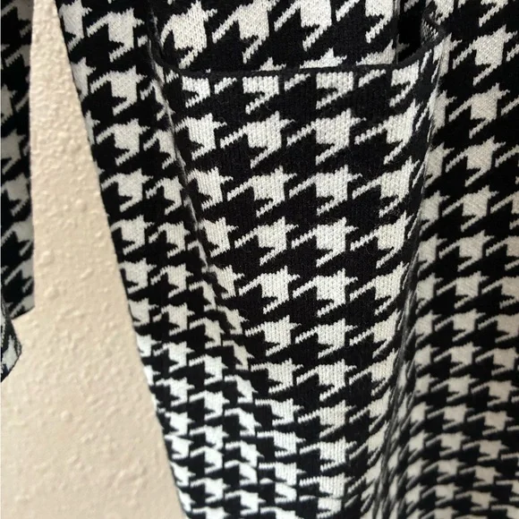 NWT Houndstooth Knit Long Open Front Cardigan - Picture 4 of 7